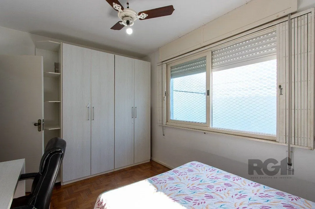 Imagem Casa térrea, com 3 dormitórios, 1 suíte, no bairro Ipanema.