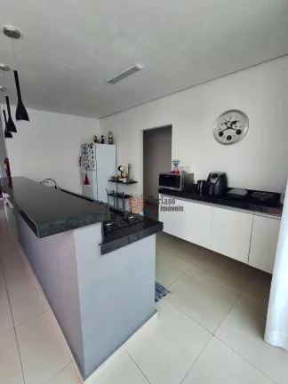 Imagem Sobrado com 3 dormitórios à venda, 202 m² por R$ 1.290.000,00 - Jardim Maristela - Atibaia/SP
