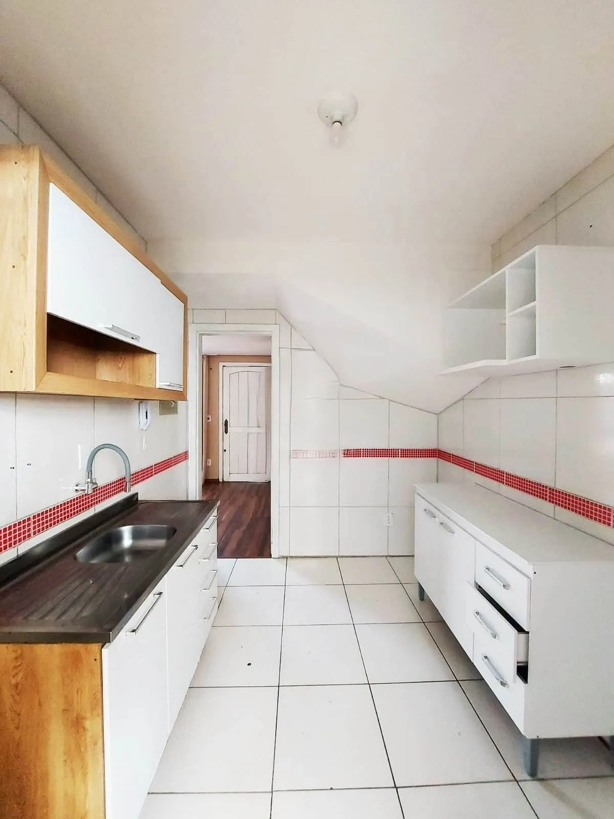 Imagem Casa em condomínio, 2 quartos, 1 vaga, bairro, 104m² Camaquã Porto Alegre