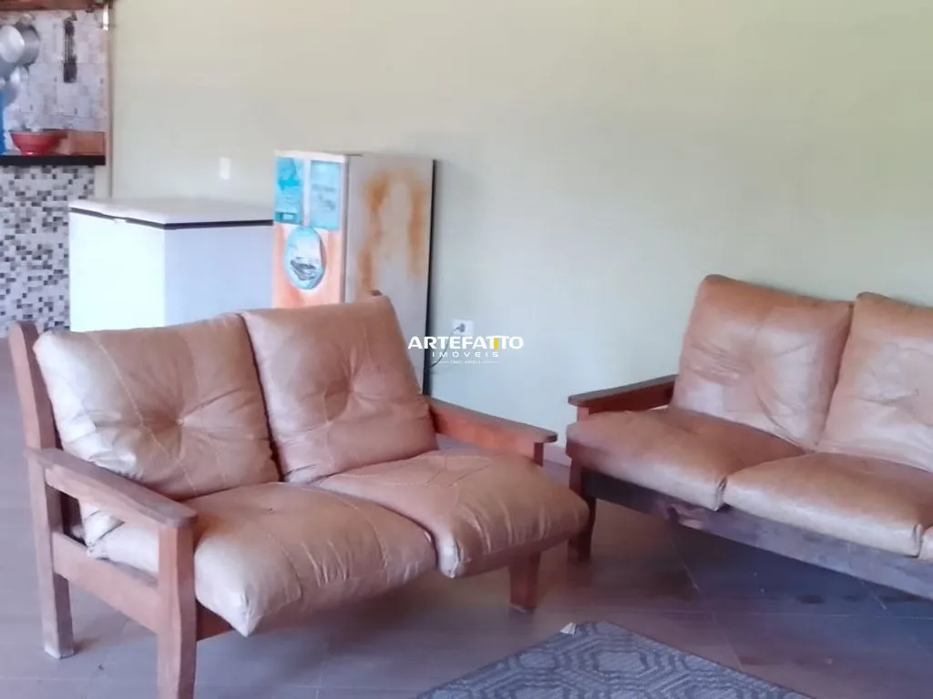 Imagem Sitio com Piscina - Todo Murado