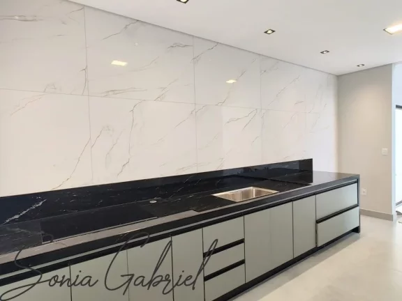 Imagem Imperdível Casa à Venda em Vinhedo-SP, Marambaia: 3 quartos, 1 suíte, 7 salas, 4 banheiros, 4 vagas, 277m²!