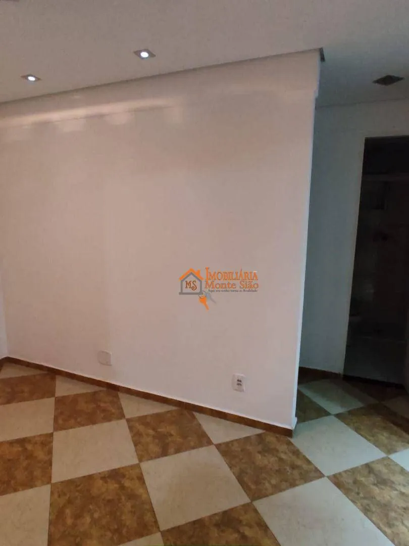 Imagem Apartamento com 2 dormitórios à venda, 44 m² por R$ 220.000,00 - Água Chata - Guarulhos/SP