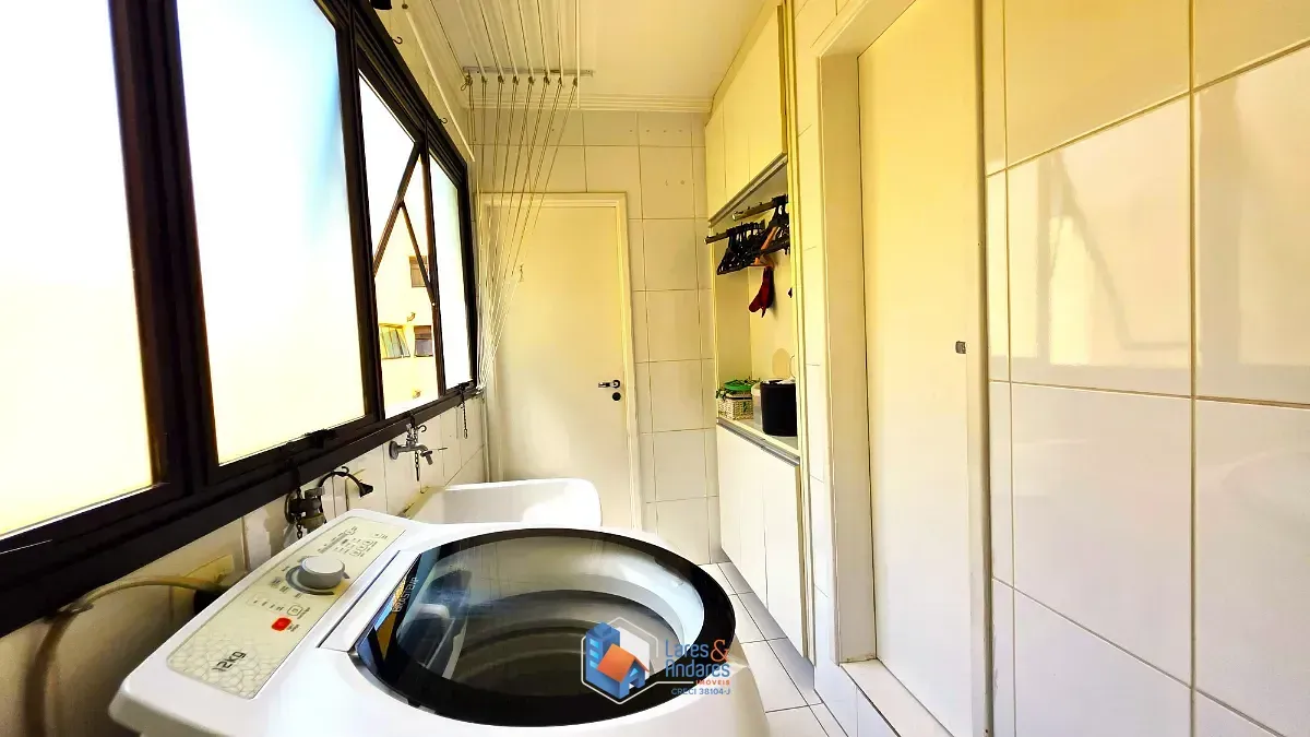 Imagem Cobertura para venda em Vila Hamburguesa com 4 quartos, sendo 2 suítes, 227m²