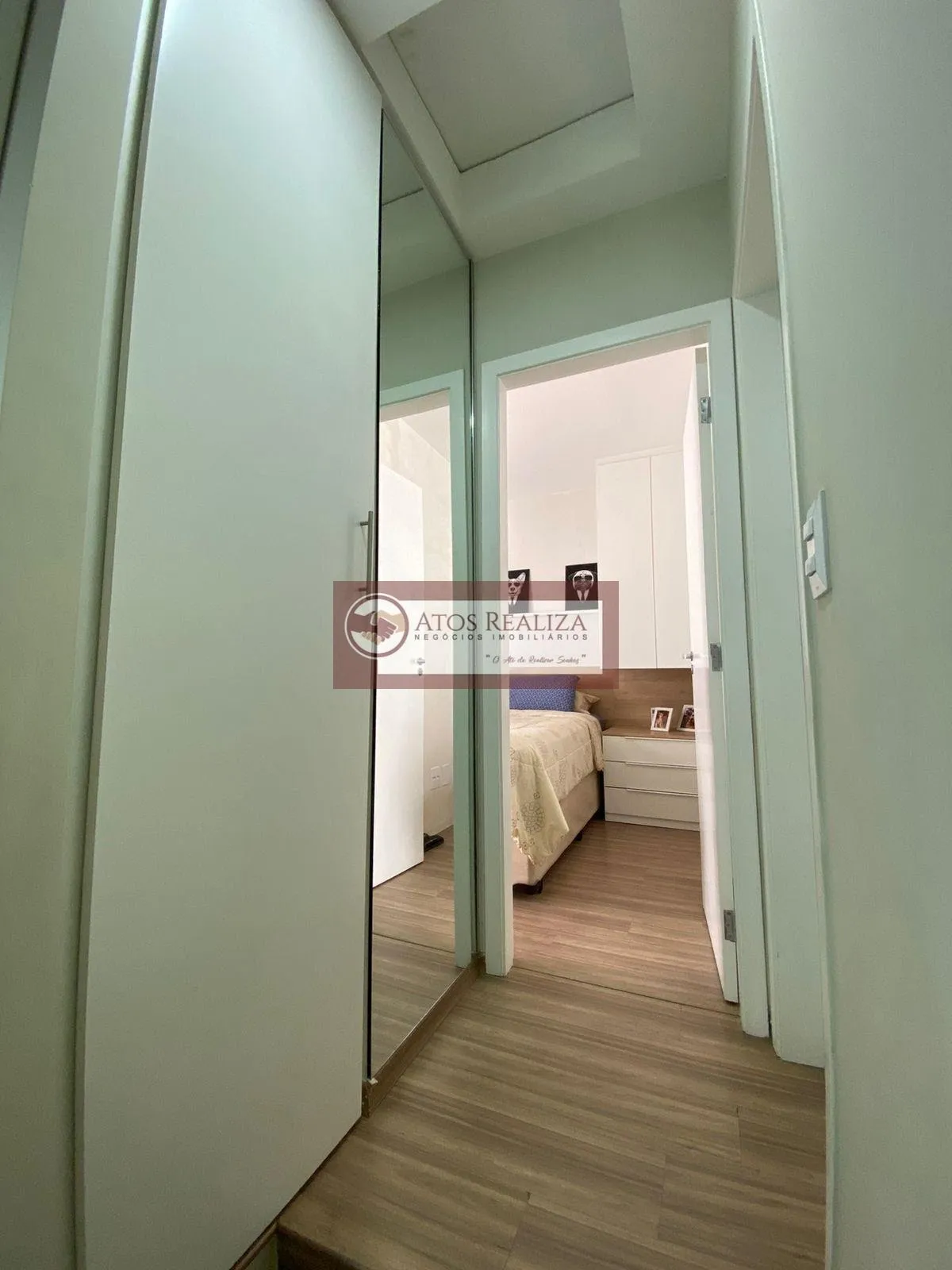 Imagem Venda sobrado em condomínio fechado no campo grande, região da sabará, Imóvel com 2 suites com planejados, Ar Condicionados nos quartos e na sala, cozinha com planejados, Área Gourmet, 2 vagas no subs