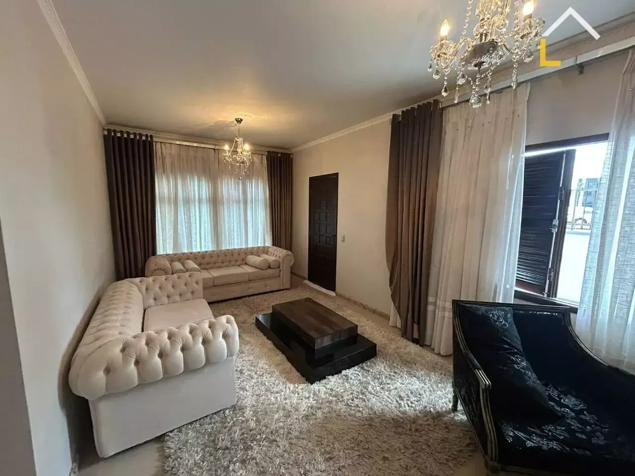 Imagem Casa com 2 Quartos à Venda, 195 m² em Floresta - Joinville