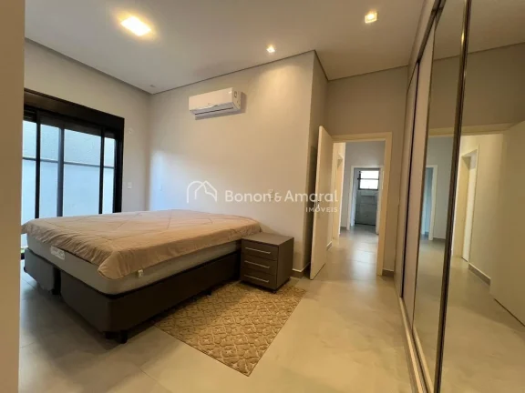 Imagem **Casa à Venda no Residencial Mont Alcino, Estrada da Roncaglia, Valinhos/SP**

Casa Mobiliada e de...