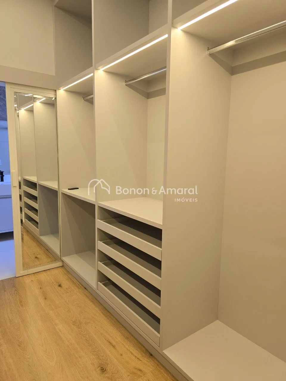 Imagem Casa à venda com 3 quartos ( 3 suítes + escritório) no Condomínio Santorini, Parqur Brasil 500, Paulínia
