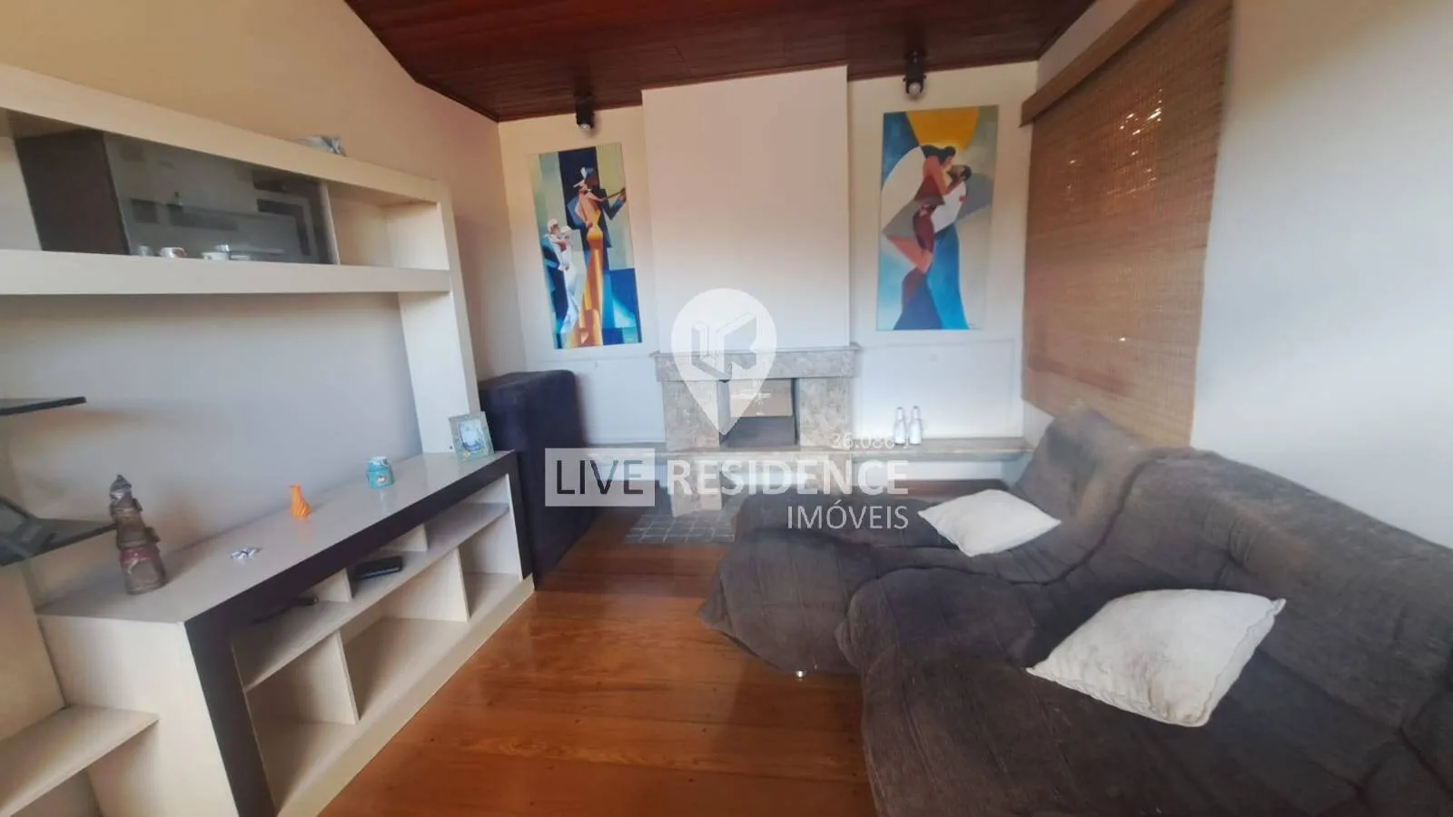 Imagem Vende-se Casa no Centro da cidade de Itatiba SP com terreno 250m²
