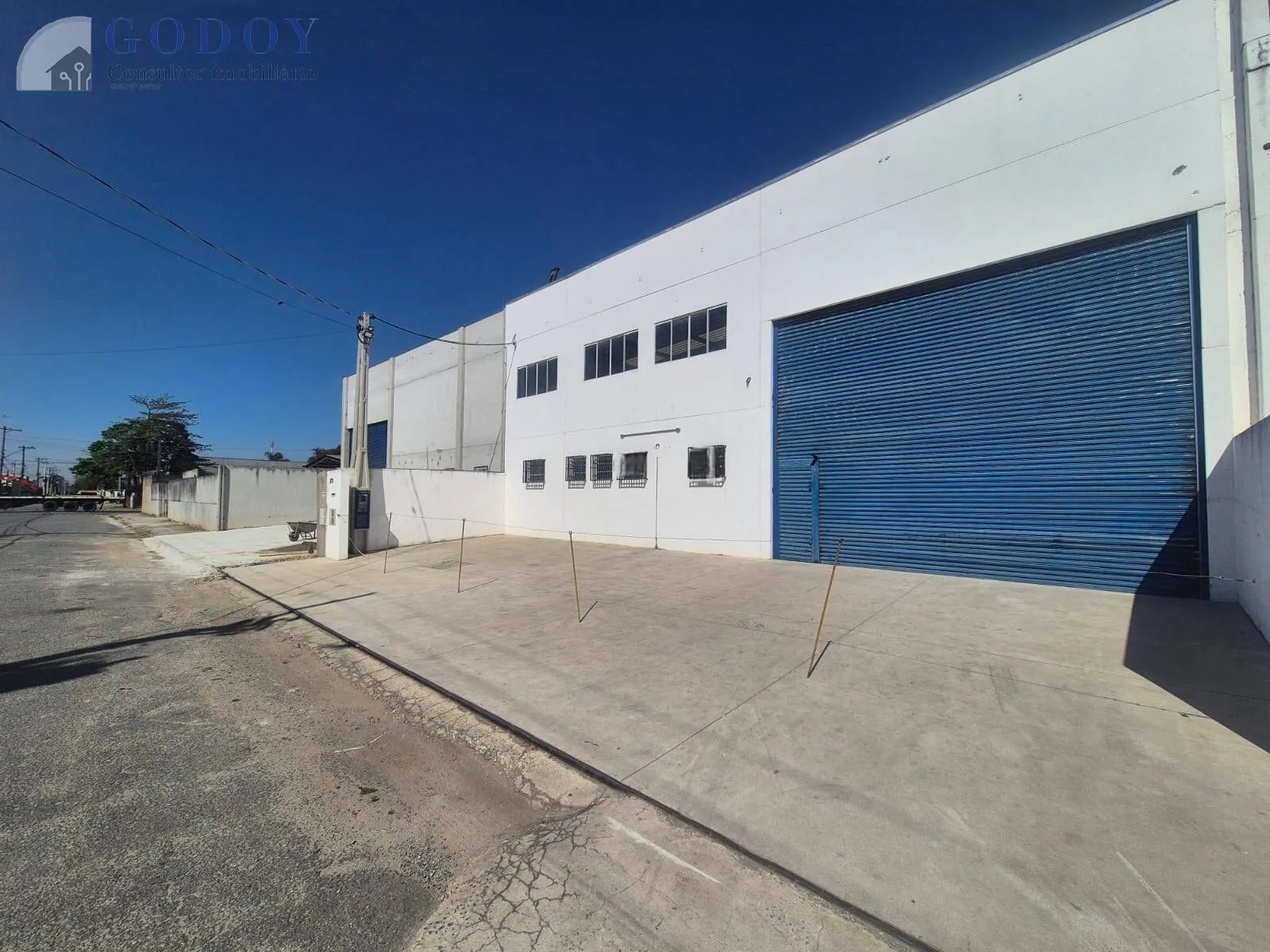 Foto do imóvel Galpão Novo para Alugar em Pindamonhangaba - Bairro Cidade Nova