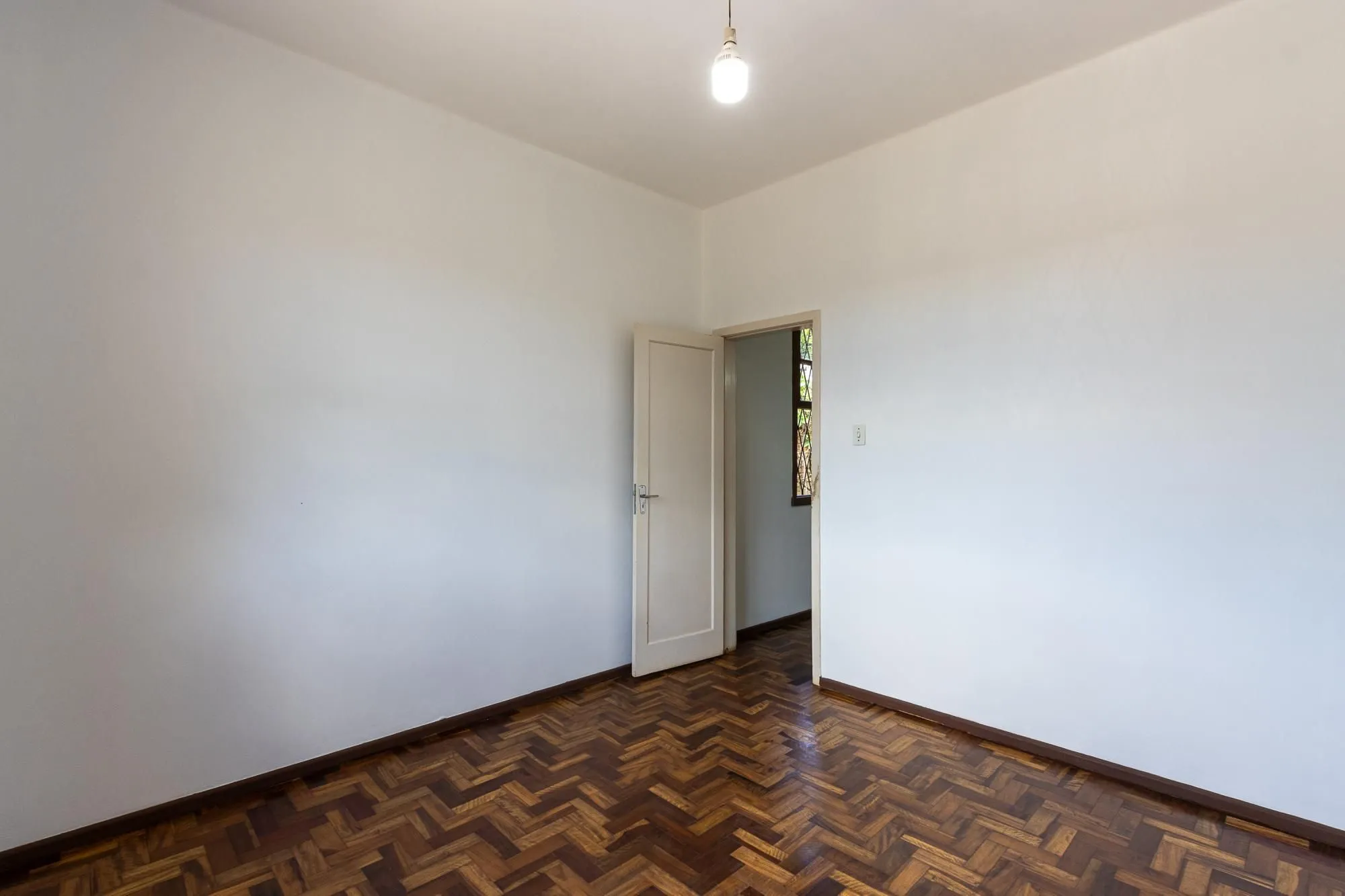 Imagem CASA 2 DORMITÓRIOS NO SANTA TEREZA