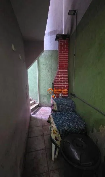Imagem Sobrado com 4 dormitórios à venda, 285 m² por R$ 690.000 - Jardim Santa Rita - Guarulhos/SP