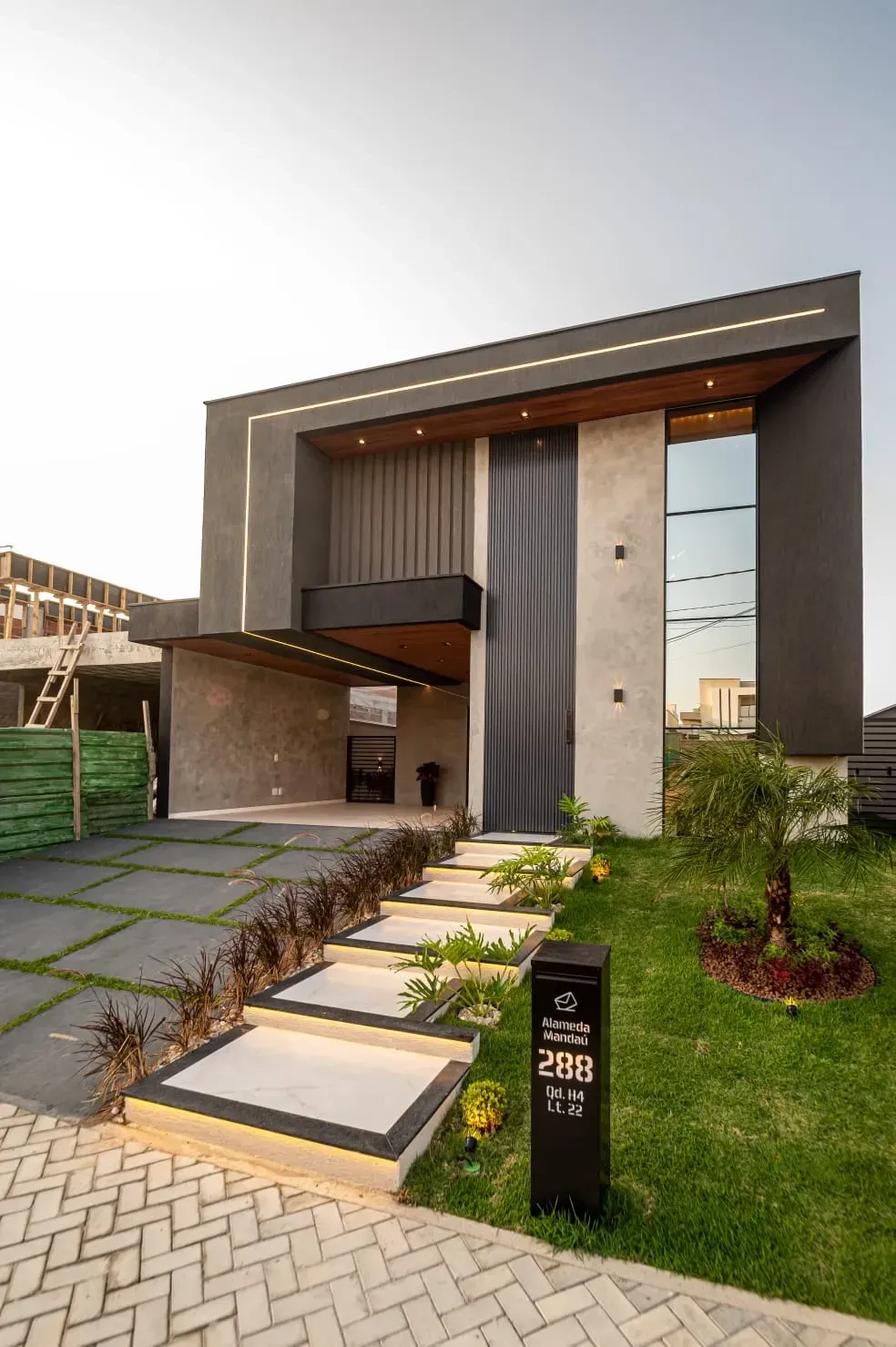 Foto do imóvel Casa de Condomínio com 3 Quartos à Venda, 144 m² em - EUSEBIO
