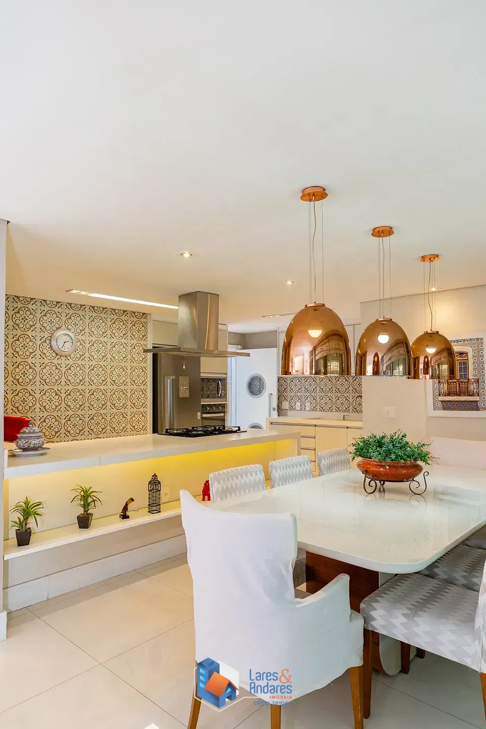 Imagem Casa para venda em Vila Anhangüera com 4 quartos, sendo 2 suítes, 167m²