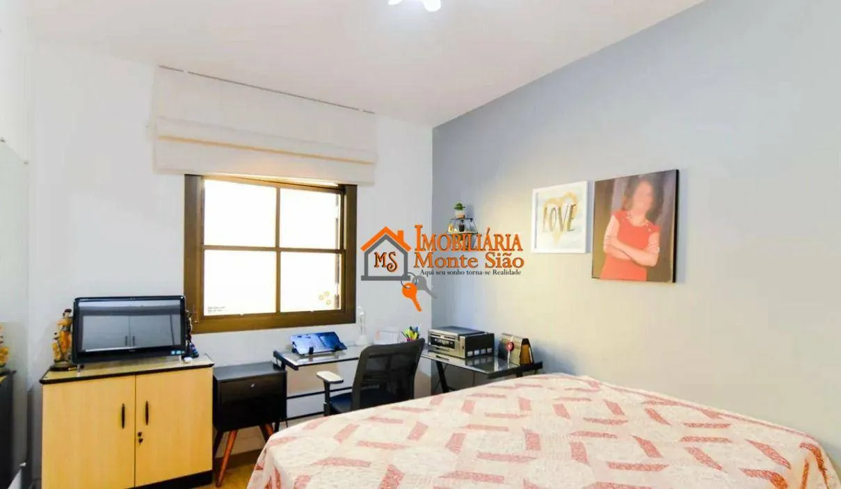 Imagem Sobrado com 6 dormitórios à venda, 245 m² por R$ 1.200.000 - Vila Galvão - Guarulhos/SP