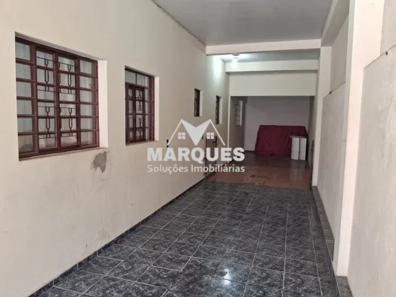Imagem Ótima Oportunidade! Sobrado + 2 Casas para Moradia