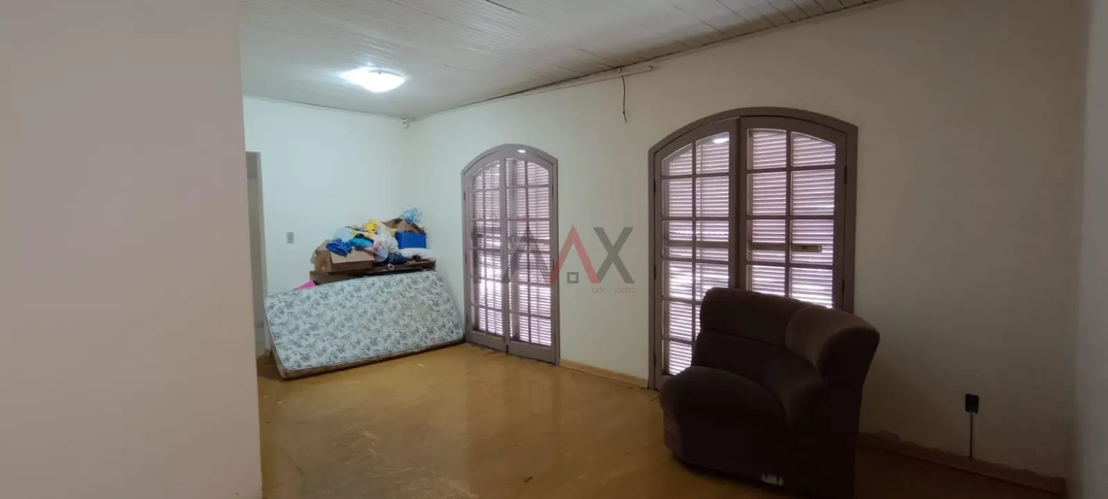 Imagem Casa com 5 dormitórios para venda,172.13 m², TRIANON, GUARAPUAVA - PR