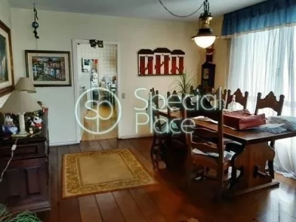 Imagem Apartamento com 190m² amplo, com muita luz natural e arejado, andar alto em Moema Pássaros. Sala a...