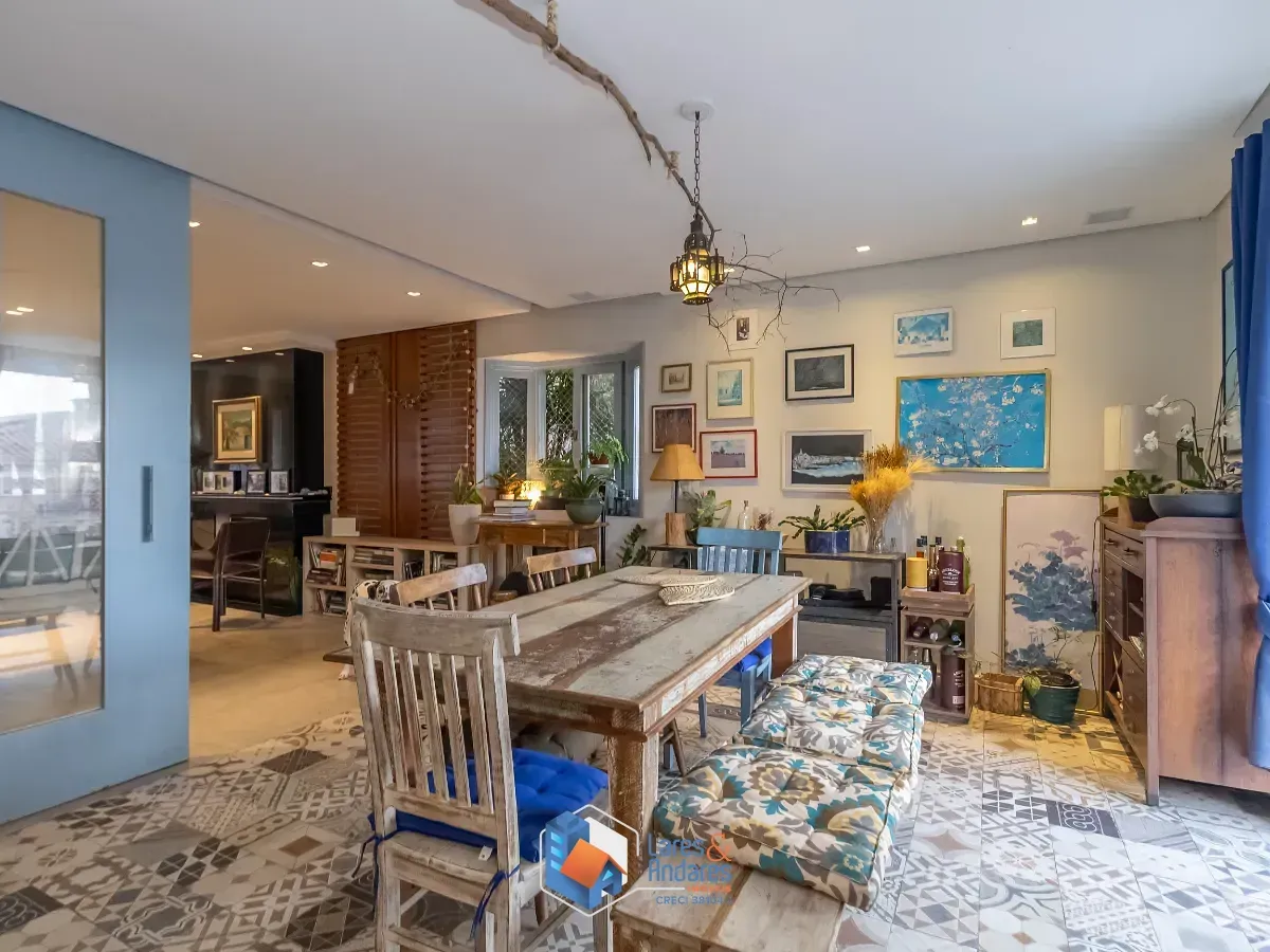 Imagem Casa no condomínio Villas de São Francisco IX para venda com 3 quartos, sendo 3 suítes, 330m²
