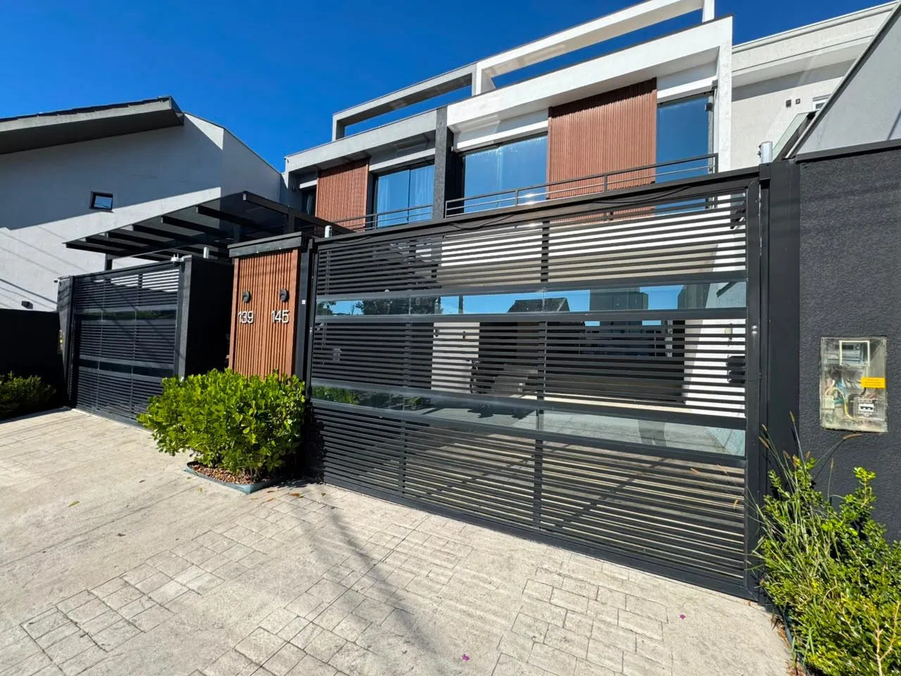 Foto do imóvel Casa à venda com 413.65m2 por R$ 3.800.000,00