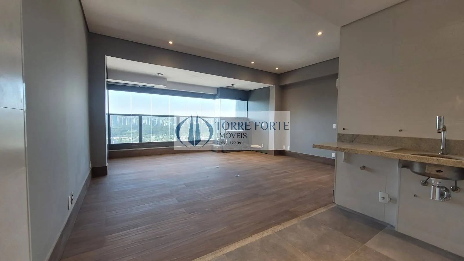 Imagem Studio com 42 m², 1 dormitório 1 banheiro 1 vaga de garagem, bem localizado