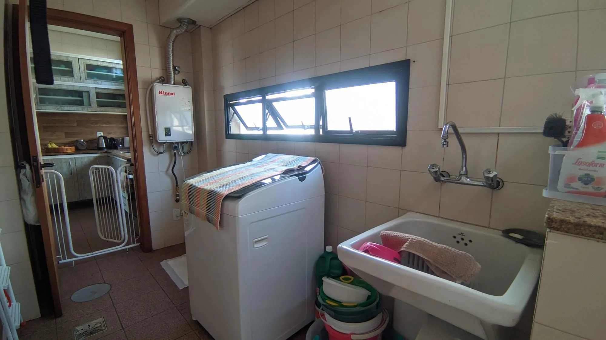 Imagem Cobertura com piscina 3 dorm, 2 vagas individuas, no bairro Petrópolis