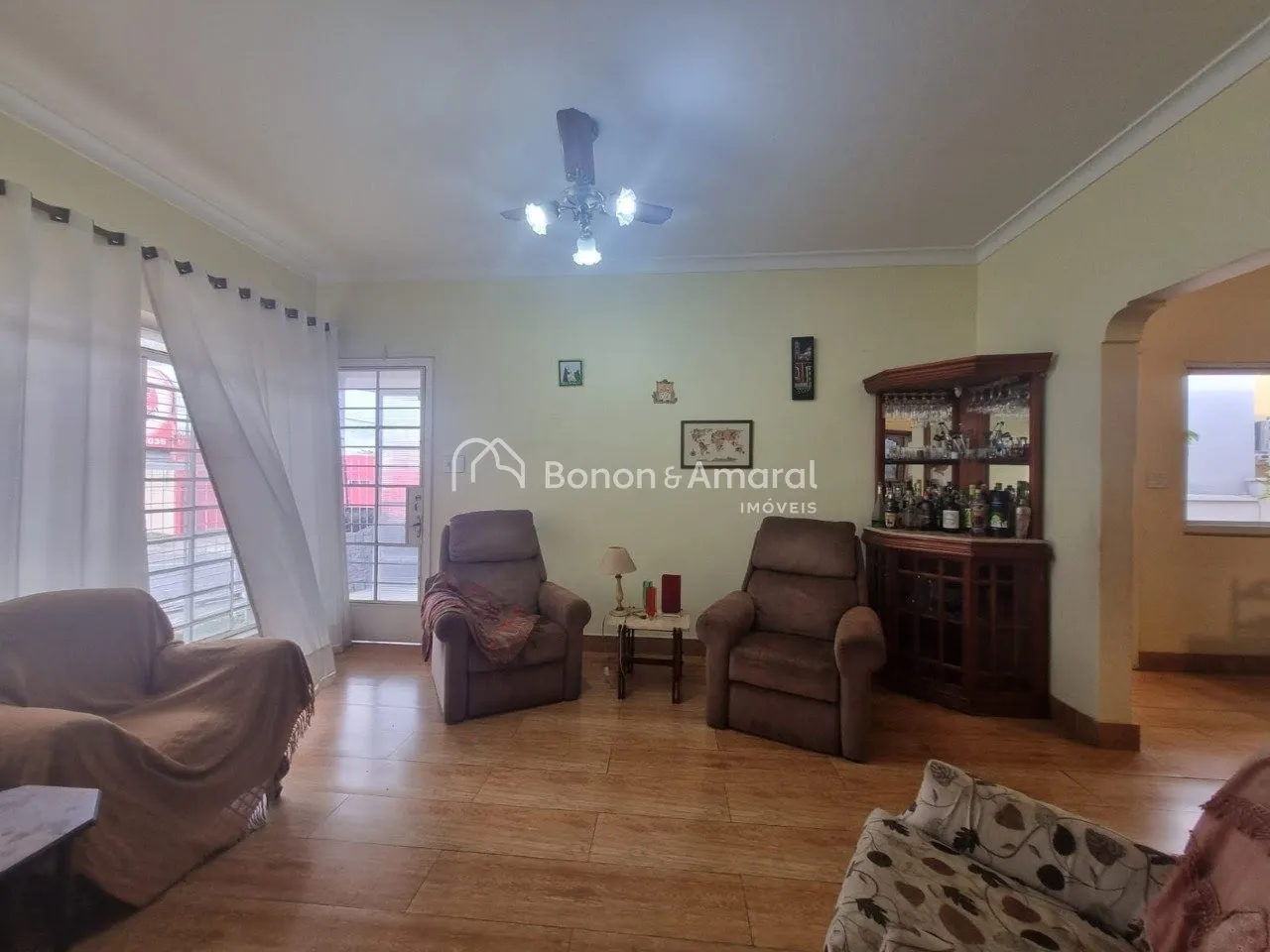 Imagem Casa à venda com 200m² de área construída, no Jardim Guanabara, Campinas SP.