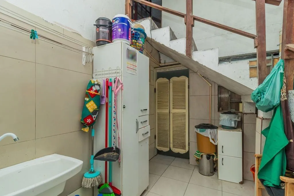 Imagem CASA 03 dormitórios, 2 suítes, 216m² privativos com piscina no BAIRRO MEDIANEIRA