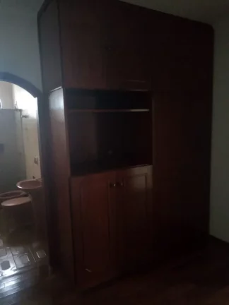 Imagem Residencia localizada no Estoril II, completa em armarios, 4 suítes.
