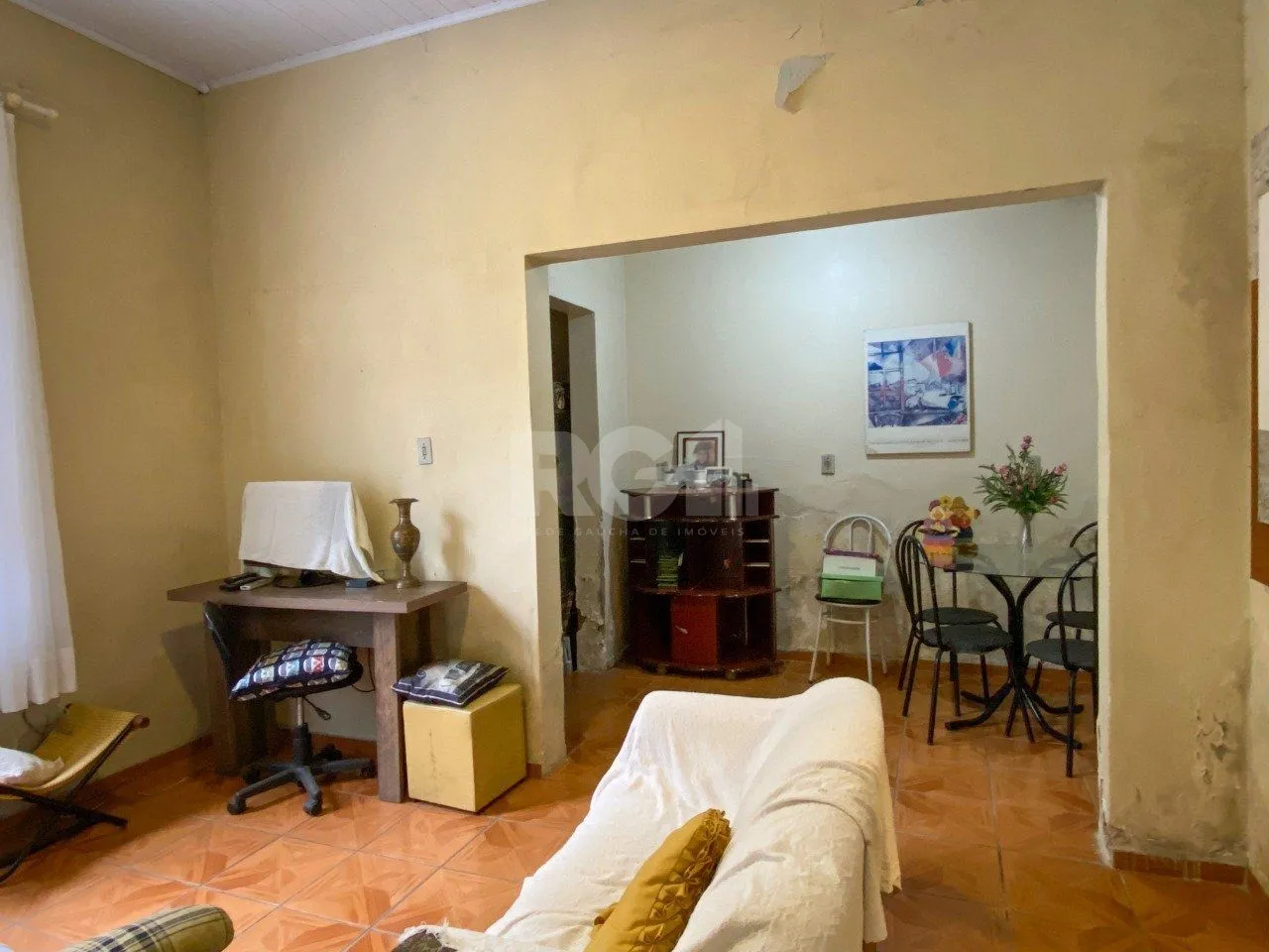 Imagem Casa de esquina com 64m², próximo ao Cais Embarcadero