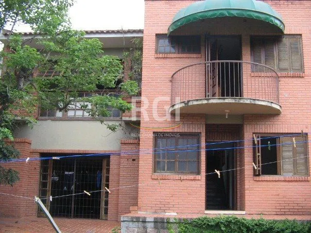 Imagem Casa para Venda - 260m², 3 dormitórios, sendo 1 suites, 7 vagas - Nonoai