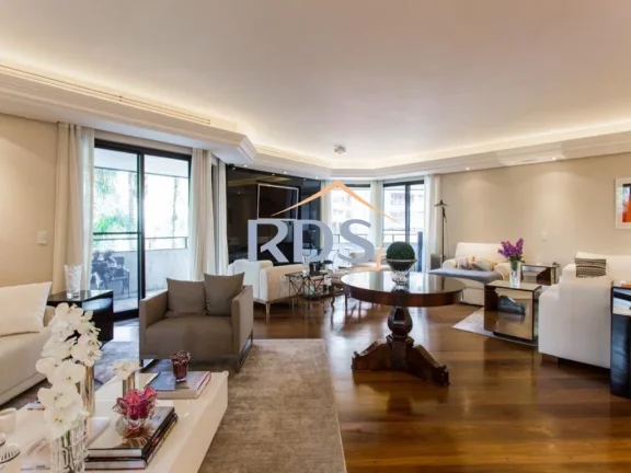 Imagem Vende lindo Apartamento de 640m² em Moema.