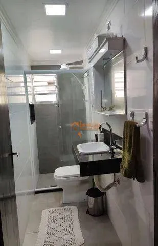 Imagem Apartamento com 2 dormitórios à venda, 61 m² por R$ 270.000,00 - Centro - Guarulhos/SP