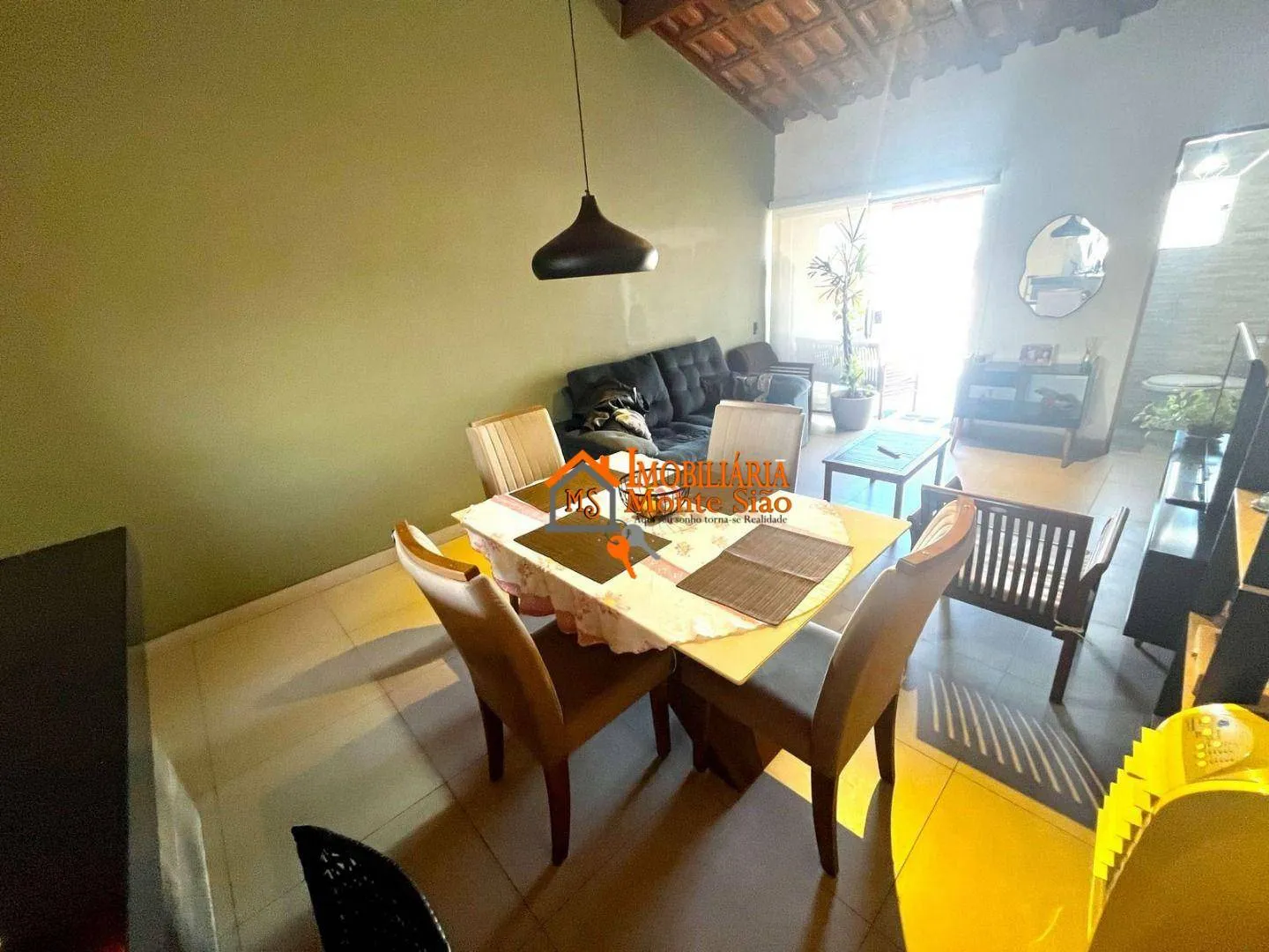 Imagem Sobrado com 3 dormitórios à venda, 210 m² por R$ 550.000,00 - Vila Rio de Janeiro - Guarulhos/SP