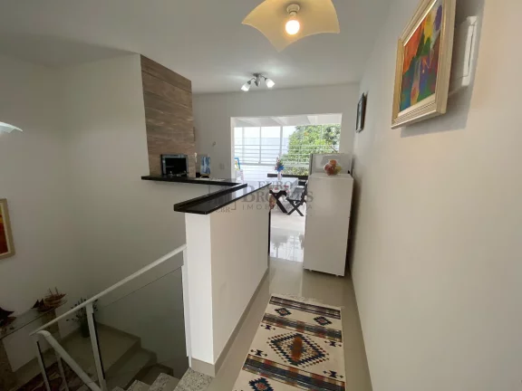 Imagem Sobrado modelo triplex, mobiliado, com área para festas em familia e reunião de