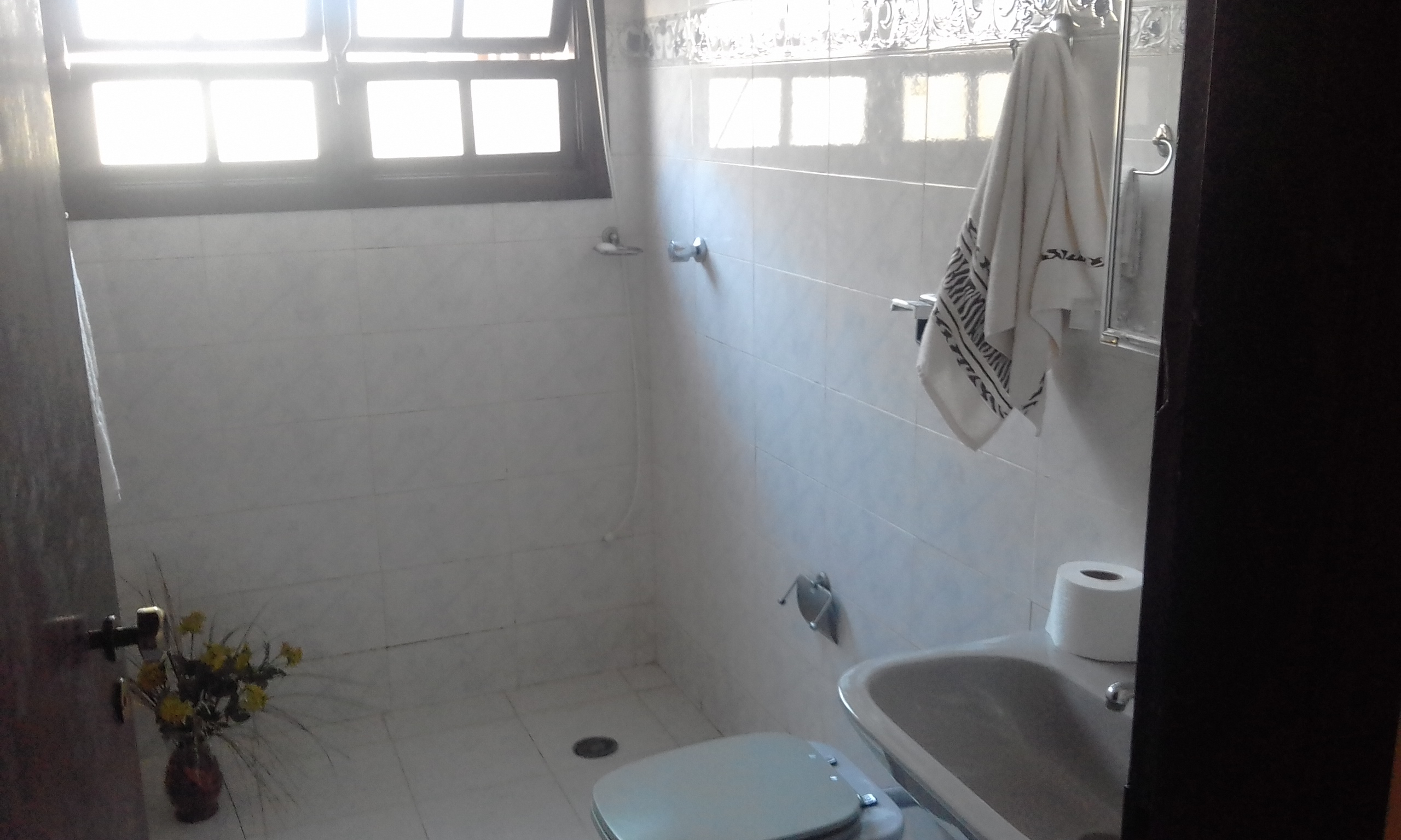 Imagem Sobrado com 3 Quartos à Venda, 252 m² em Vila Mogilar - Mogi das Cruzes