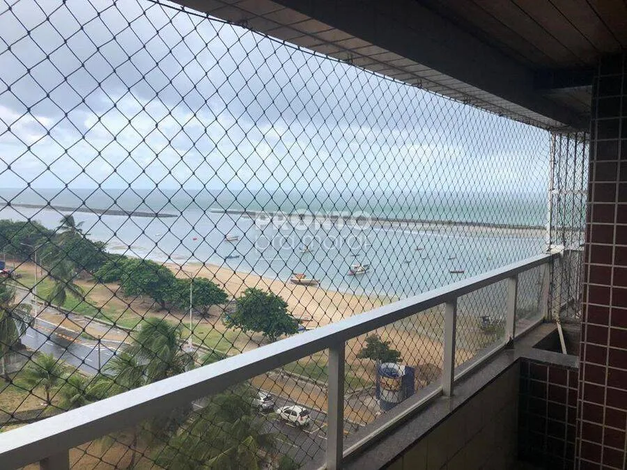 Imagem Apartamento 115,76m² na Beira Mar de Olinda - 3 quartos (1 suíte)
Beira Mar
