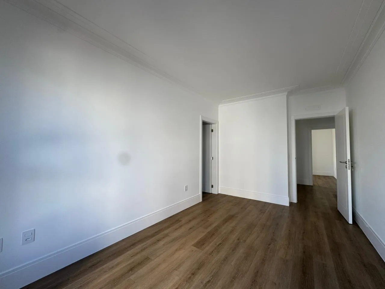 Imagem Apartamento com vista para o mar à venda com 210m2 por R$ 4.200.000,00