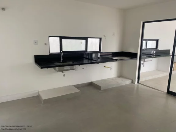 Imagem Venda de Casa em Condomínio de Luxo em Buraquinho, Lauro de Freitas-BA: 4 quartos, 4 suítes, 2 salas, 1 banheiro, 2 vagas, 295m².