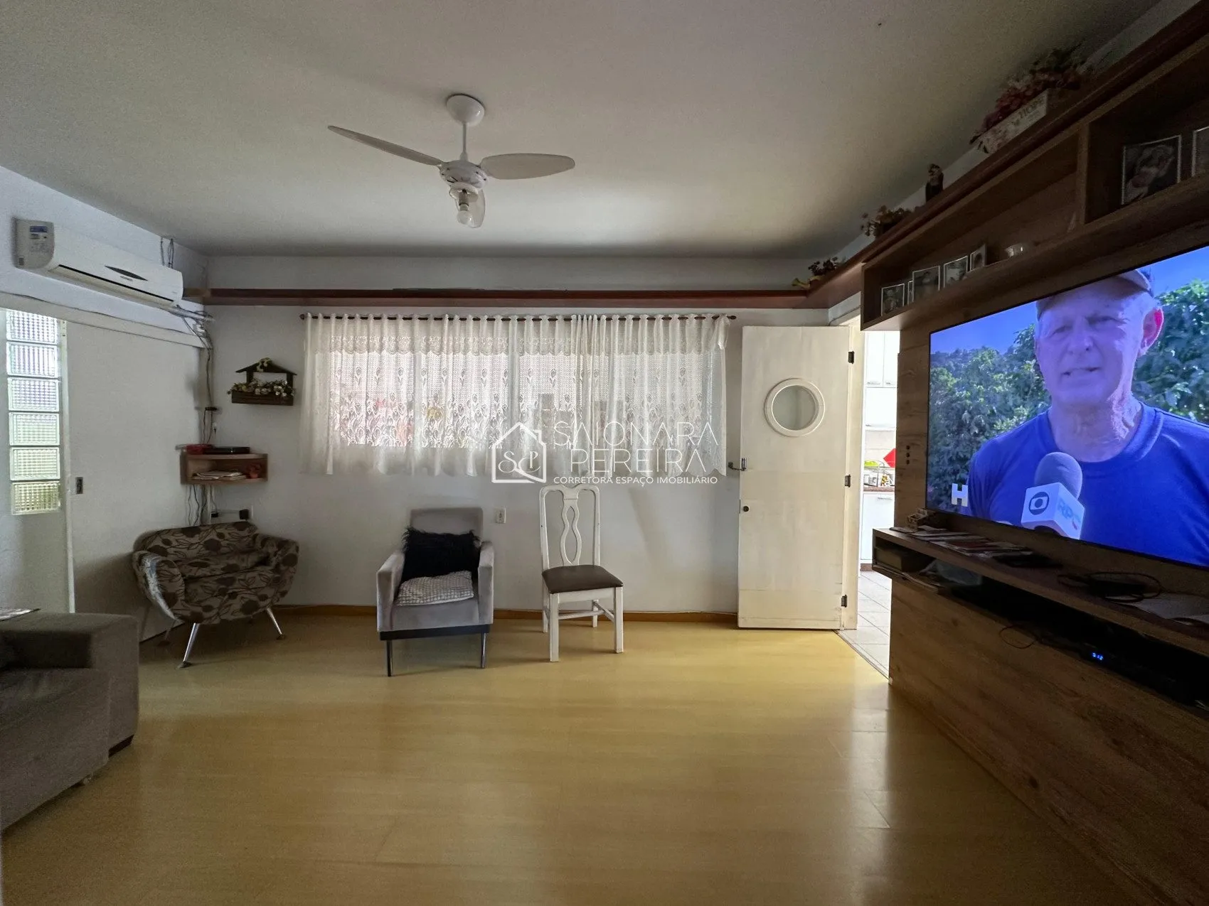 Imagem Casa espaçosa e aconchegante