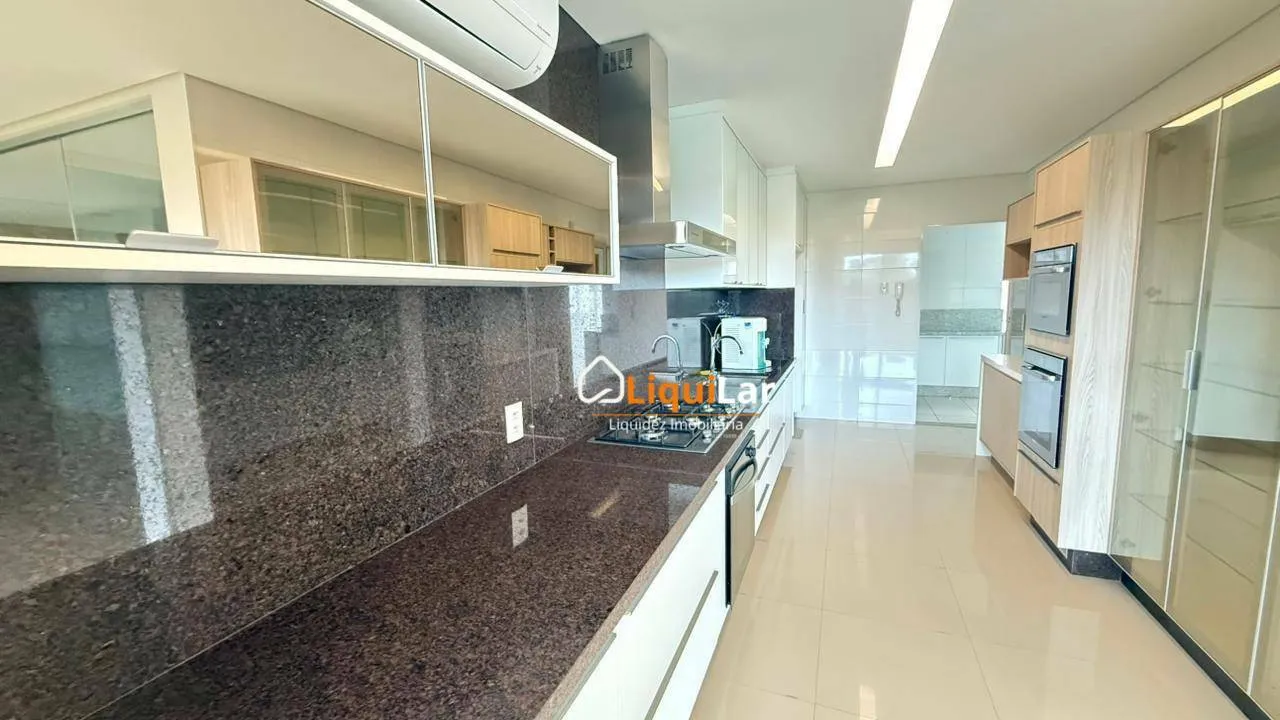 Imagem Apartamento de Alto Padrão no Edifício Dorsay com 4 Suítes, Vista para o Parque das Nações e 4 Vagas