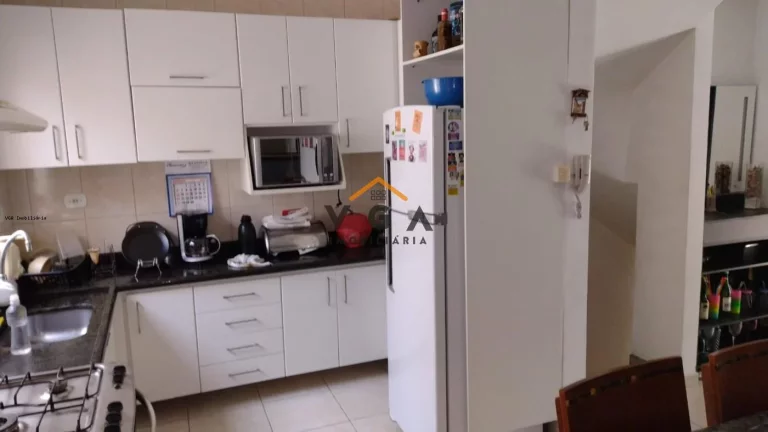 Imagem Sobrado em Condomínio para Venda em São Paulo, Chácara Seis de Outubro, 3 dormitórios, 1 suíte, 2 banheiros, 3 vagas