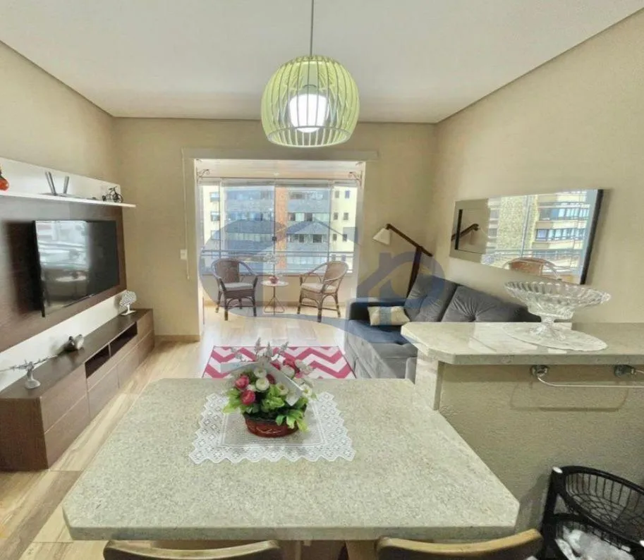 Imagem Apartamento á venda com 1 dormitório no centro de Torres/RS