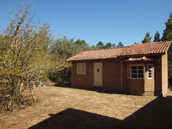 Imagem Sitio com 2.056m², em condomínio fechado, arborizado, Águas Clara, Viamão