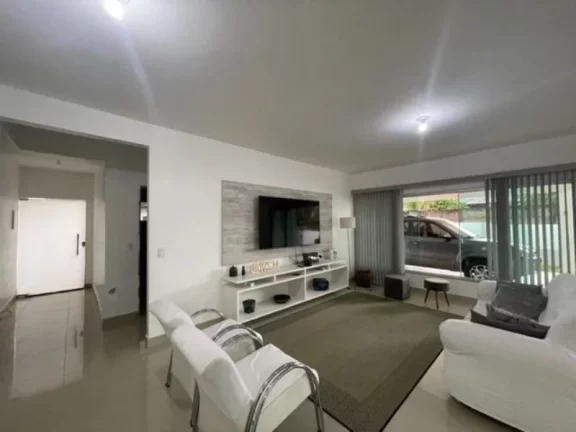 CASA COLONIAL EM CONDOMÍNIO FECHADO NO GUARÁ II TERRENO DE 900,00M²