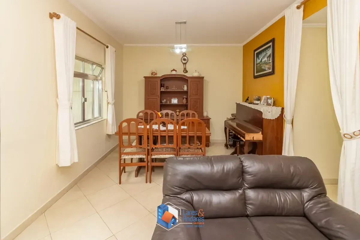 Imagem Sobrado para venda em Jardim Maracanã com 4 quartos, 180m²