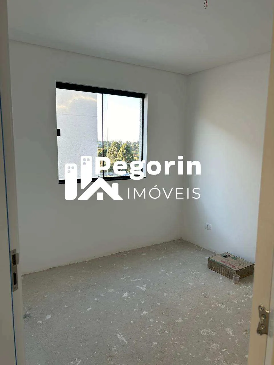 Imagem Sobrado à venda Bairro Alto Curitiba, com 3 quartos, sendo uma suíte, 127,00m²