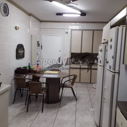 Imagem Apartamento na orla da praia em Santos, 4 dormitórios - 2 vagas na garagem