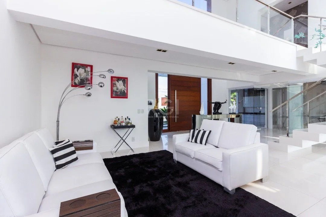 Imagem Casa para venda no condomínio Terra Ville com 3 dormitórios, sendo 3 suites e 4 vagas