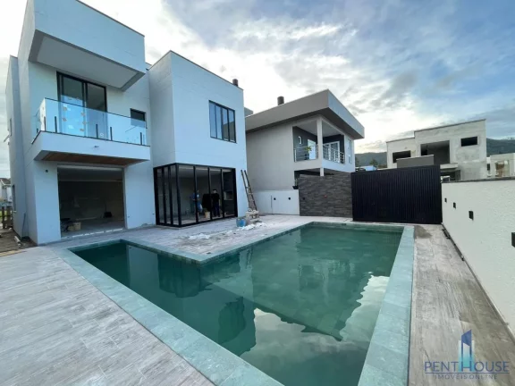 Imagem Casa em Condomínio para Venda em Camboriú, Santa Regina, 4 dormitórios, 3 suítes, 5 banheiros, 3 vagas