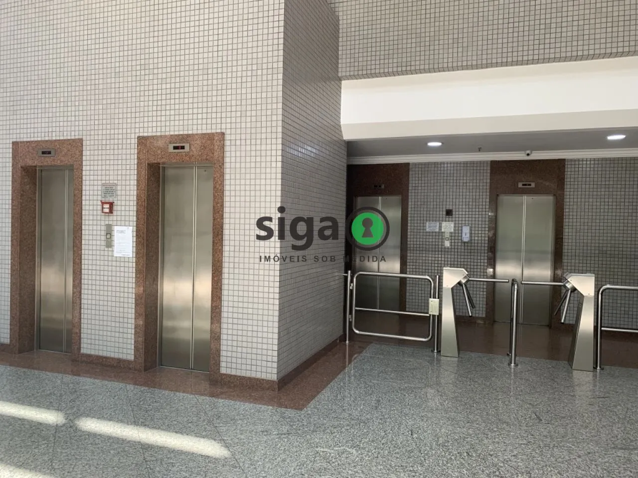 Imagem VENDE ou LOCAÇÃO no Brooklin Sala Comercial com 3 Salas e uma Vaga